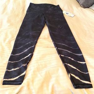 GLYDER NWT High waist leggings Linear Tie Dye